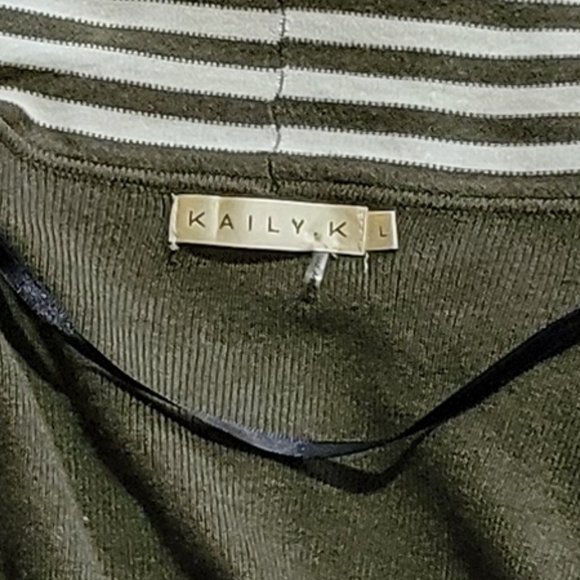 Kaily K L Cardigan Sweater Green Striped - Picture 3 of 5